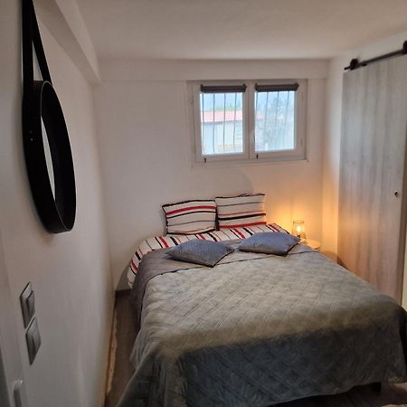 Spacieux Studio Dans Le Beaujolais Saint-Georges-de-Reneins Εξωτερικό φωτογραφία