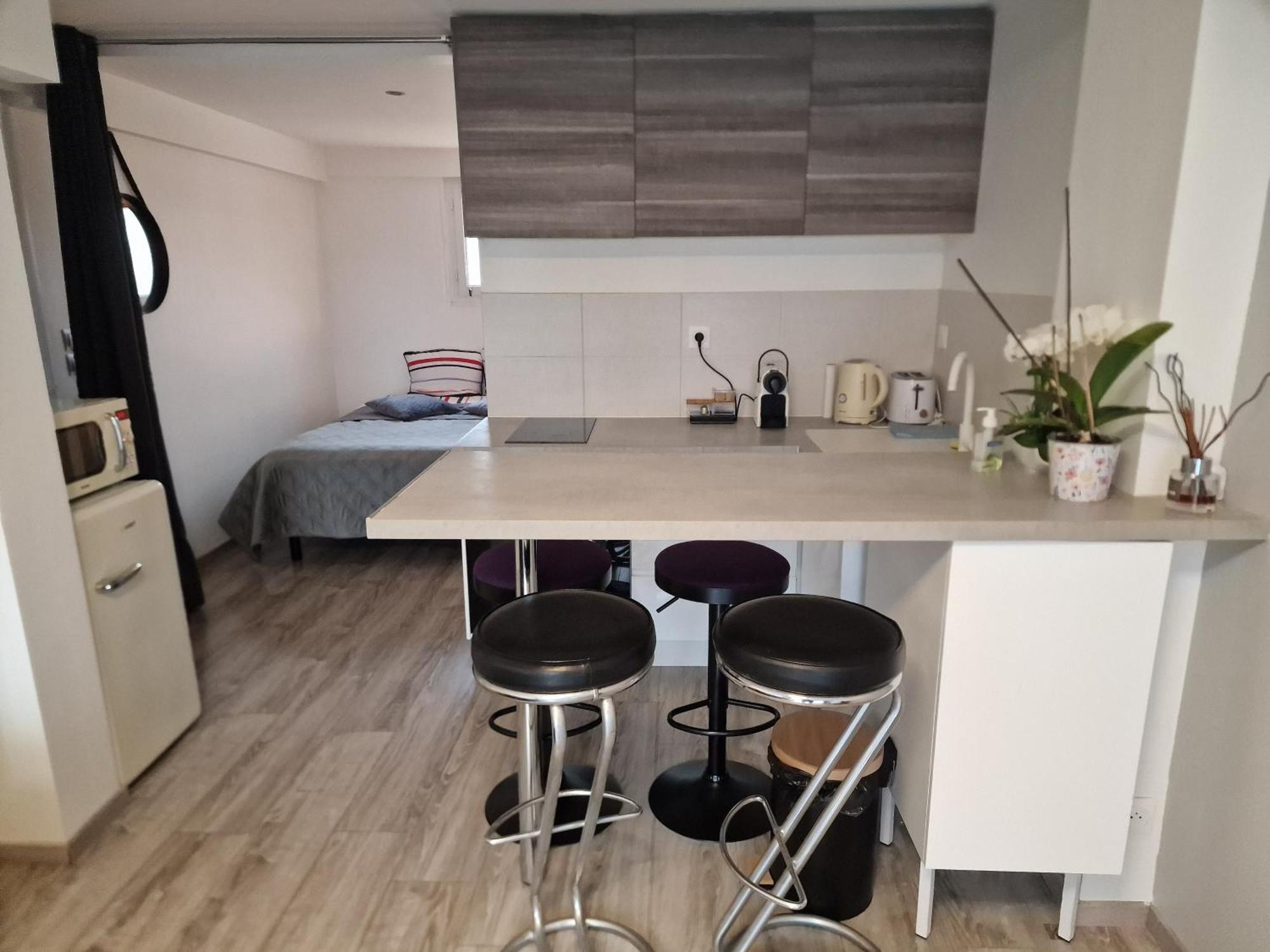 Spacieux Studio Dans Le Beaujolais Saint-Georges-de-Reneins Εξωτερικό φωτογραφία